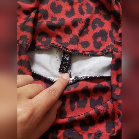 Onzie High Rise Bike Short - Picture 4 of 7